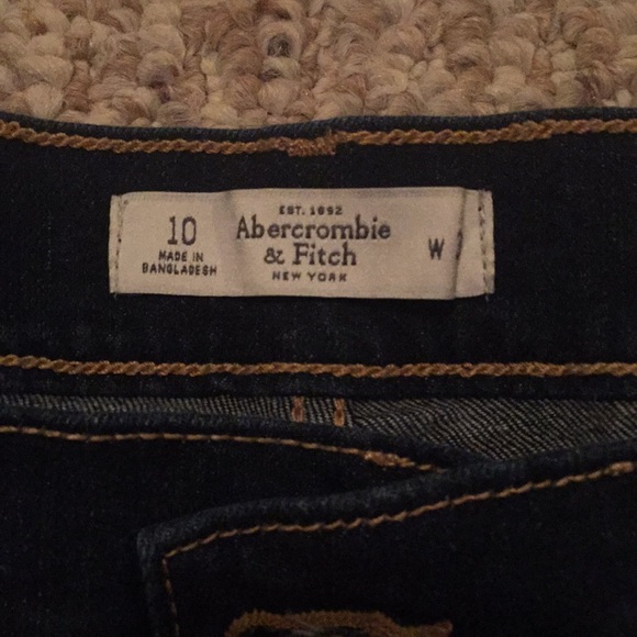 Abercrombie and Fitch Jean Shorts - Picture 2 of 5